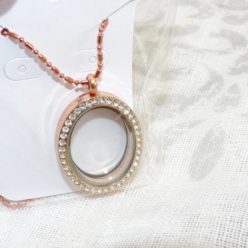 FL *U Choose* Floating Memory Locket Pendants Oval,Pear,Square,Flower, w/10 char - Picture 9 of 9